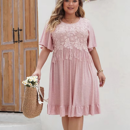 Oswald | Verspieltes Sommerkleid mit Spitzen-Details