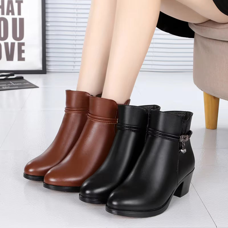 Elegante knöchelhohe Stiefel mit Fleecefutter und seitlichem Reißverschlussverschluss