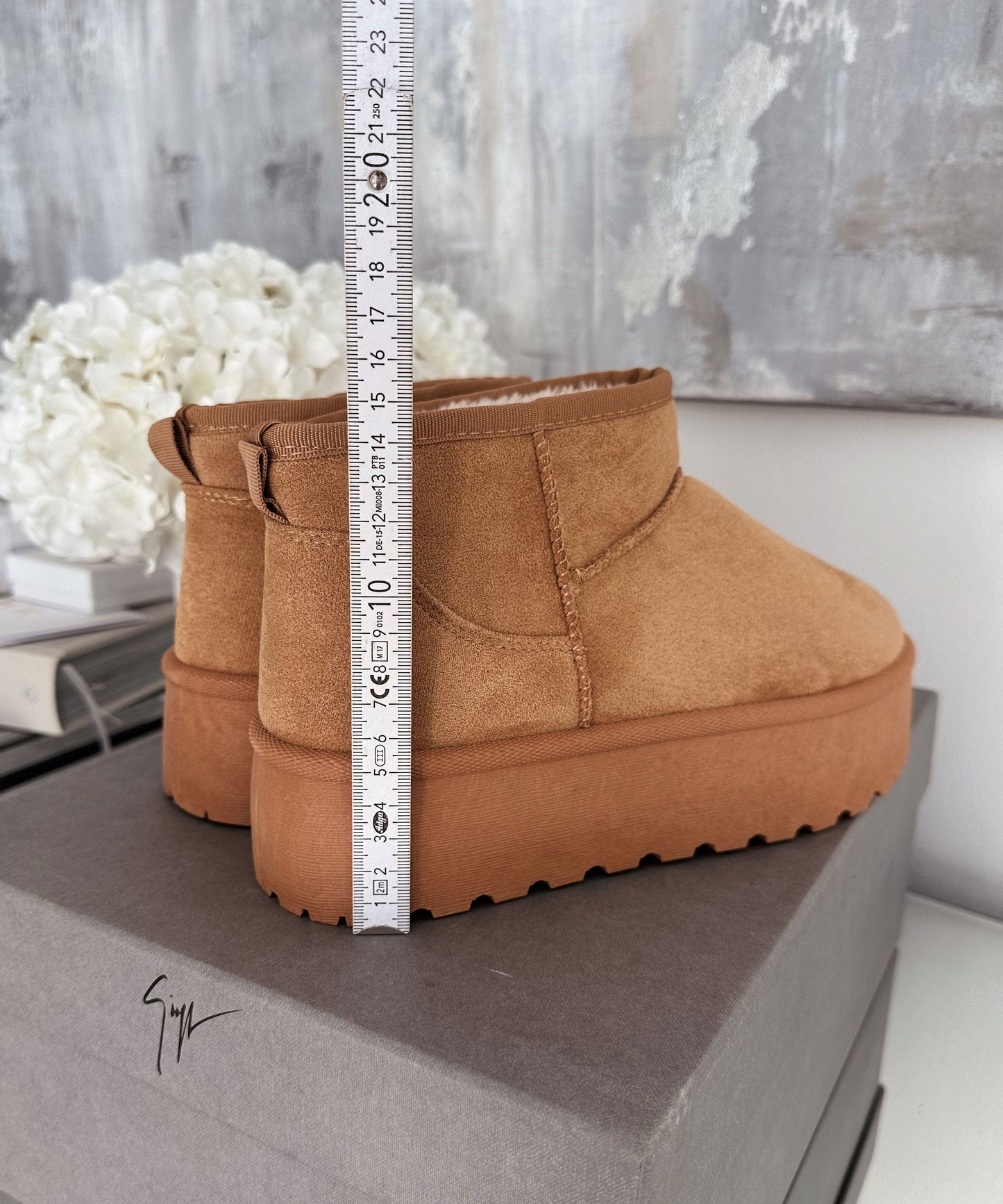 Braune Lederplattform-Stiefeletten für stylischen Alltag