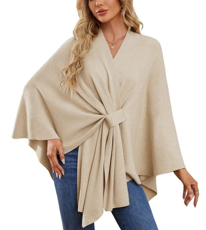 Weicher eleganter Schultertuch-Poncho für gemütlich-chice Lagen