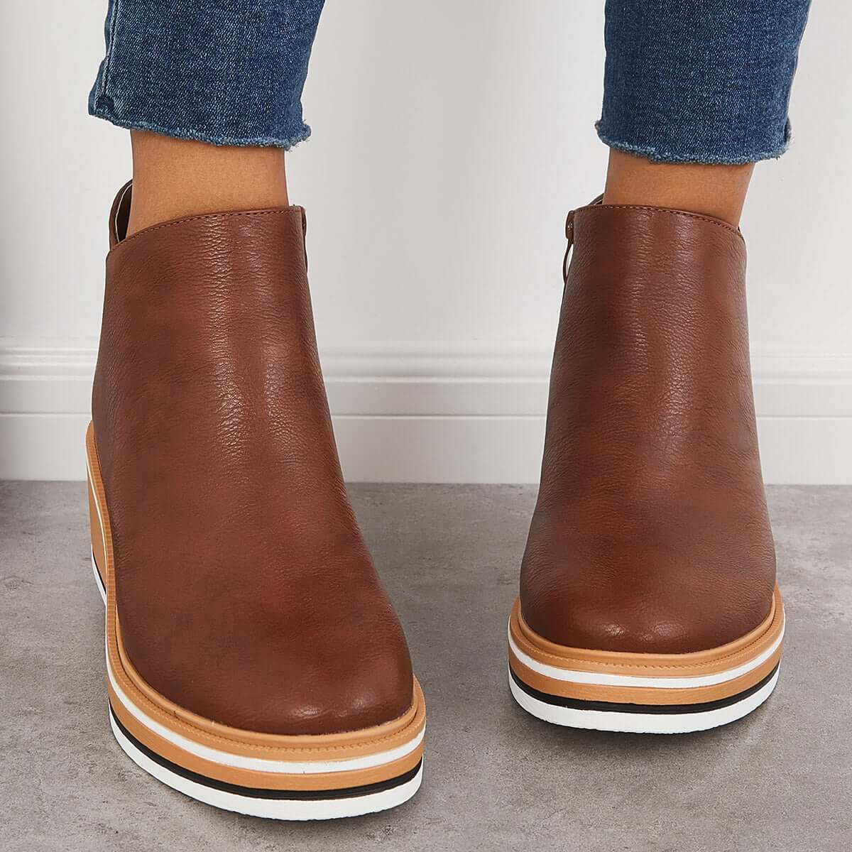 Schicke Leder-Stiefeletten für den Alltagstil