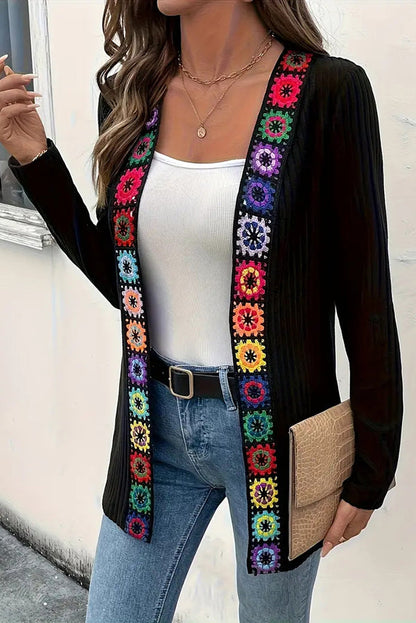 Boho Strickcardigan mit Blumenrand und langen Ärmeln