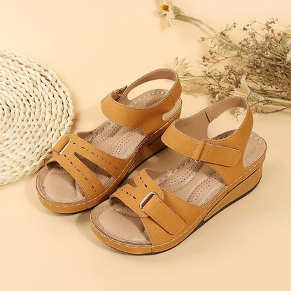 Quenilda | Bequeme Sommer-Klettsandalen mit Keilsohle