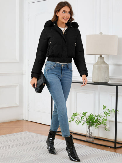 Gemütliche wattierte Winterjacke mit Pelzkapuze und Taschen