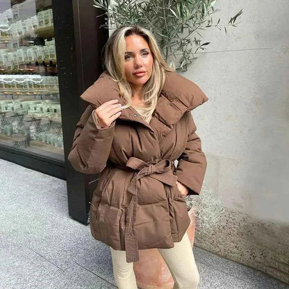 Damen Steppmantel mit Gürtel, weitem Kragen und kuscheligem Futter