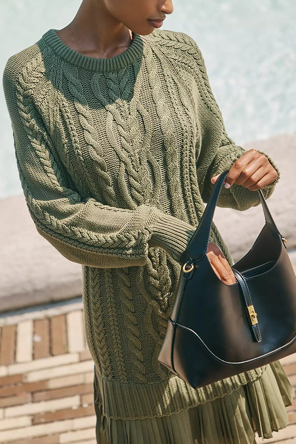 Strickkleid mit Zopfmuster und plissiertem Chiffon-Saum