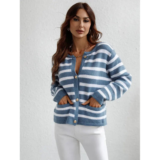 Gemütlicher Strick-Cardigan mit Knöpfen und seitlichen Taschen