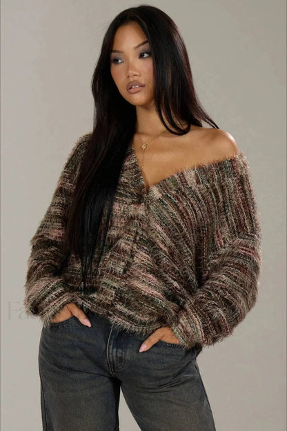 Gemütliche Vintage-gestreifte V-Ausschnitt-Strickjacke