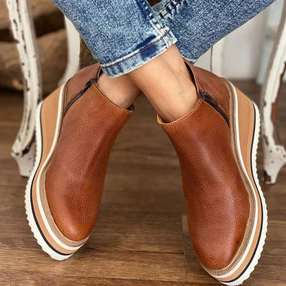 Schicke Leder-Stiefeletten für den Alltagstil