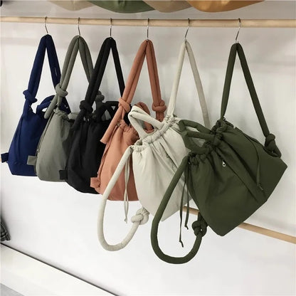 Carmen | Vintage-inspirierte Puffer-Tasche aus Nylon