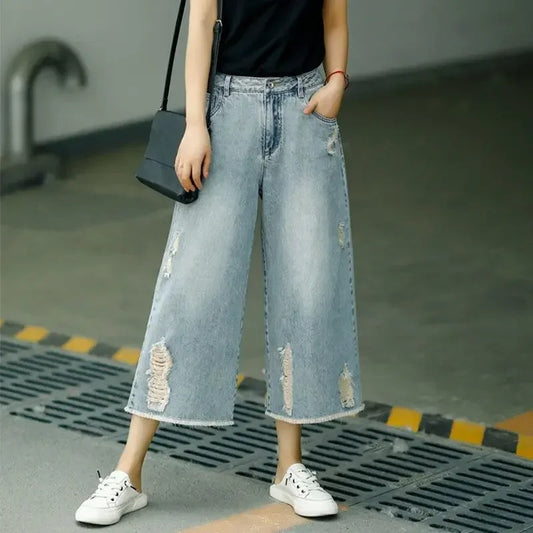 Bella | Baggy Ripped Capri-Jeans für Damen