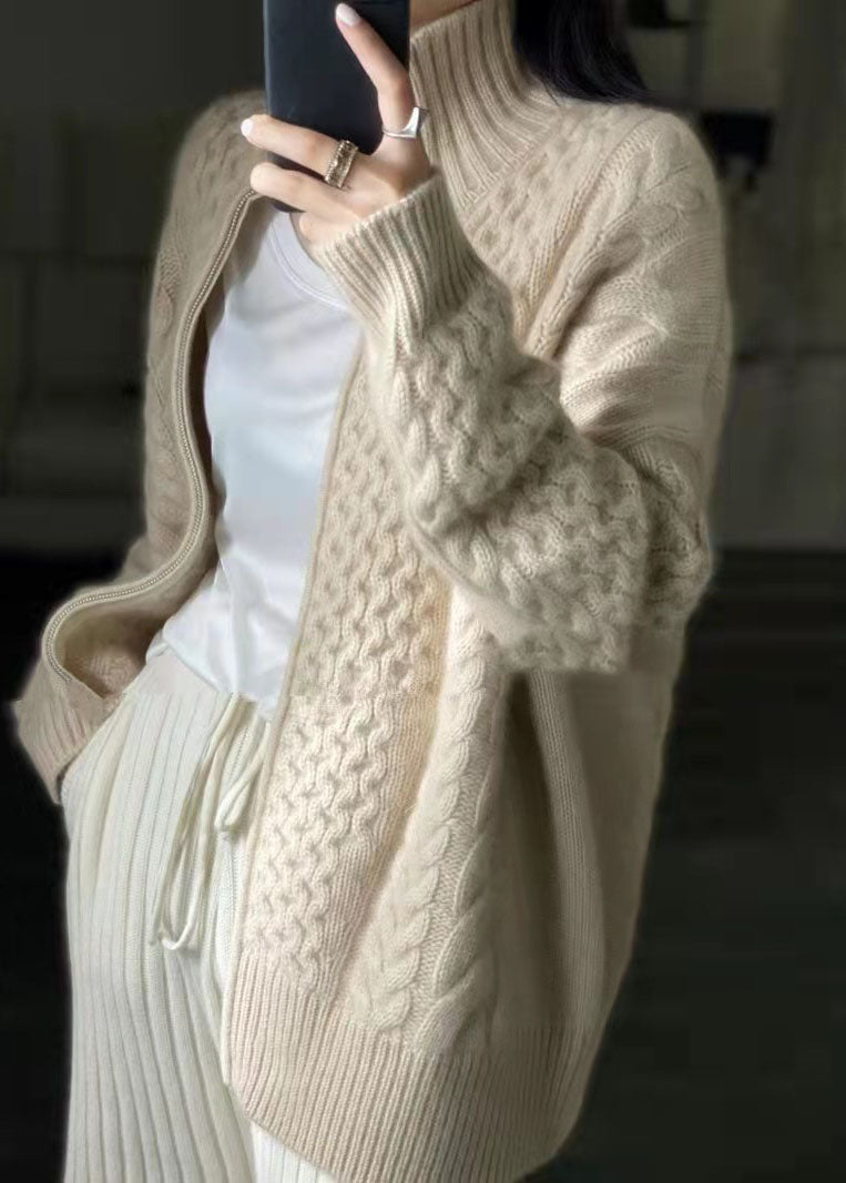 Magdalena™ | Strickjacke mit hohem Halsausschnitt